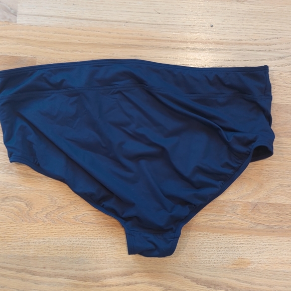 Land's End Women's Bathing suit bottom 18W - Picture 2 of 3